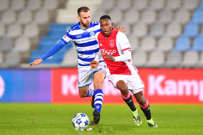 首局比赛中 首局比赛中