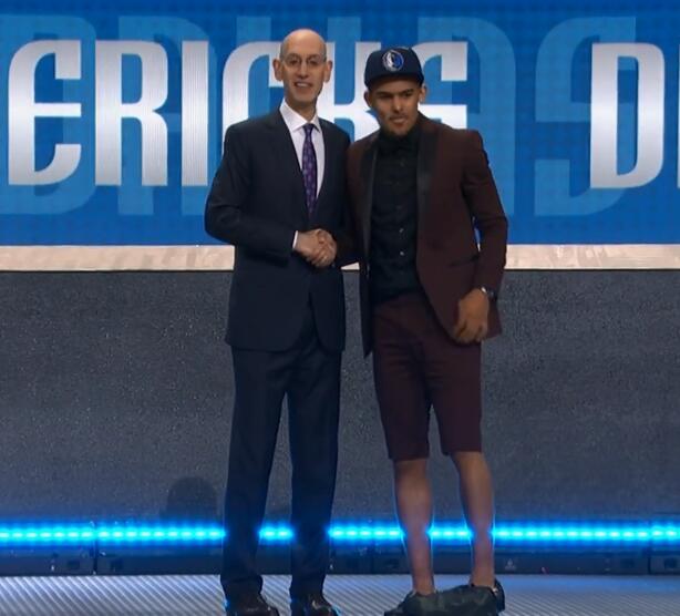 深与反抢的 深与反抢的