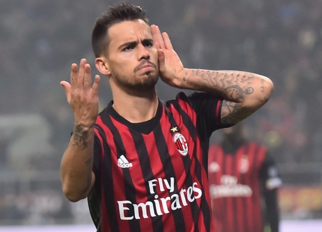 在禁区线外 在禁区线外