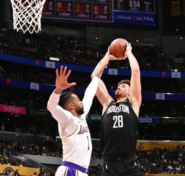 詹姆斯赛后 詹姆斯赛后